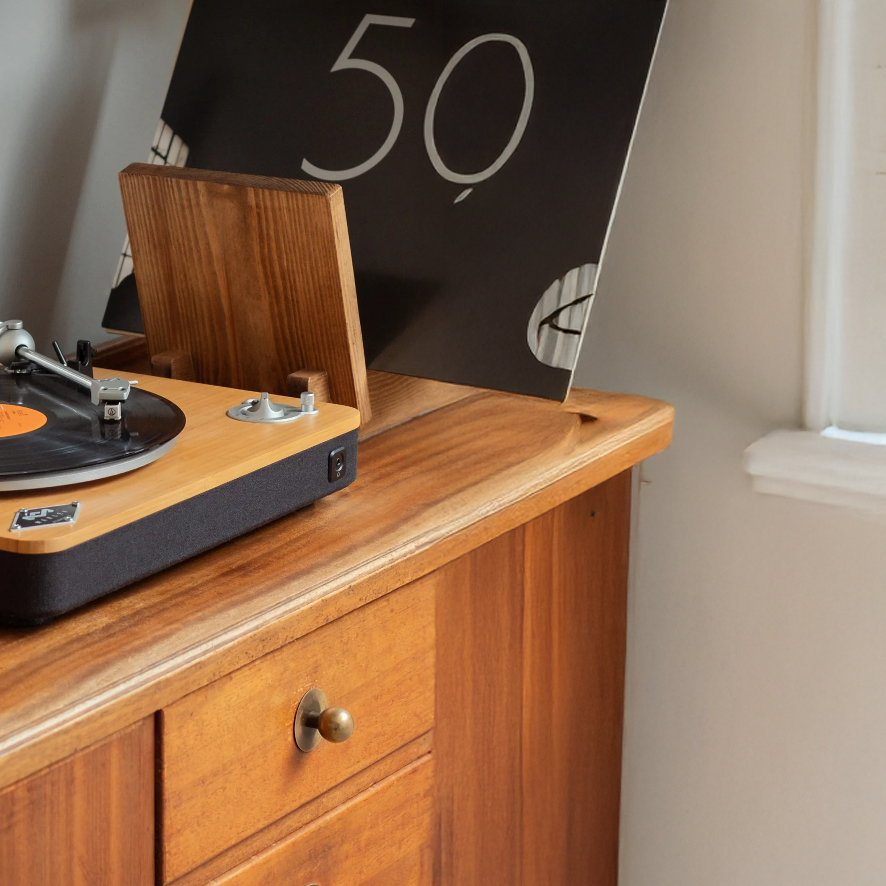 House of marley vinyl record player - مشغل الأسطوانات من هاوس اوف مارلي